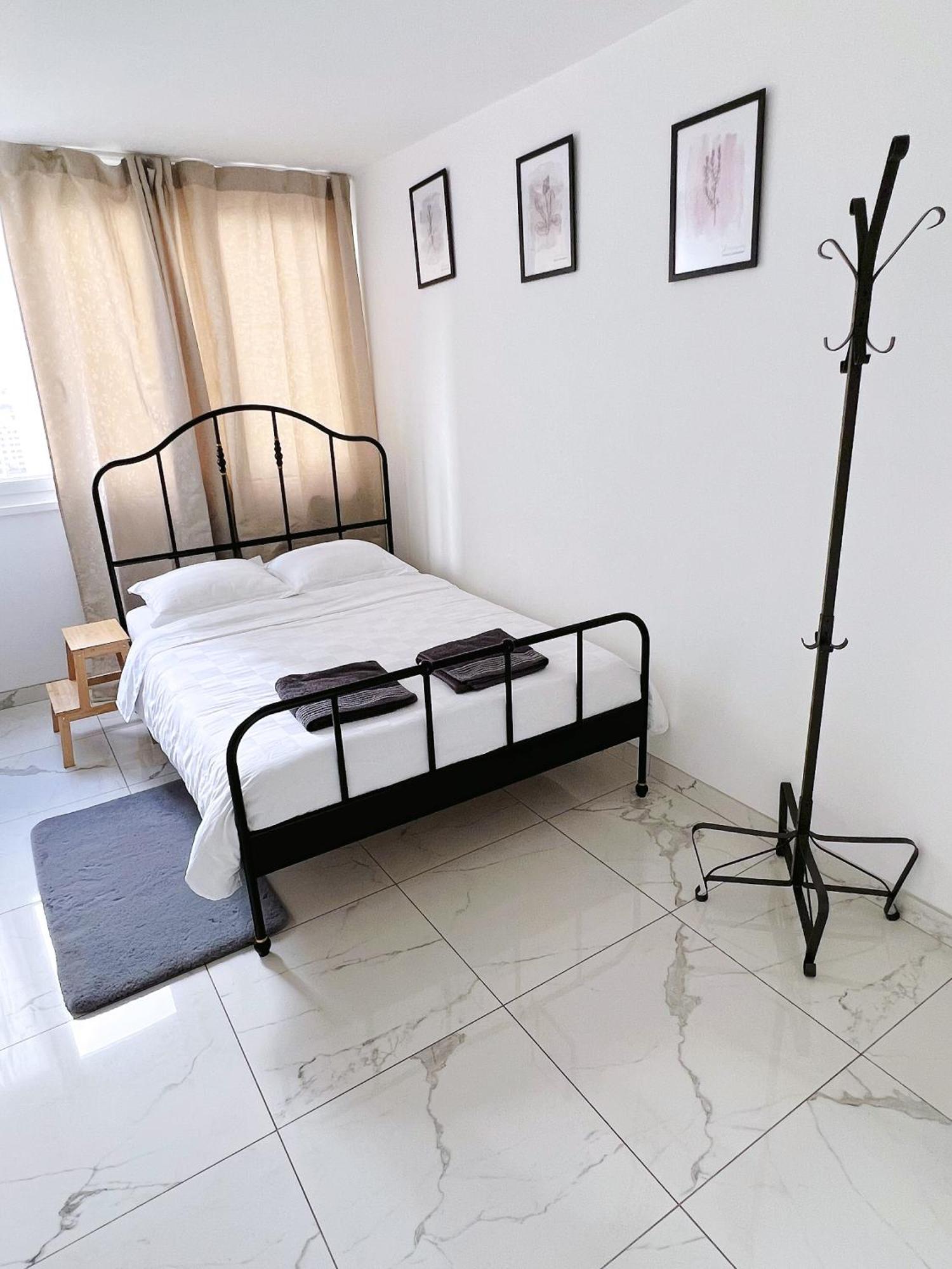 Apartment Near Subway And Supermarket Paris Extérieur photo